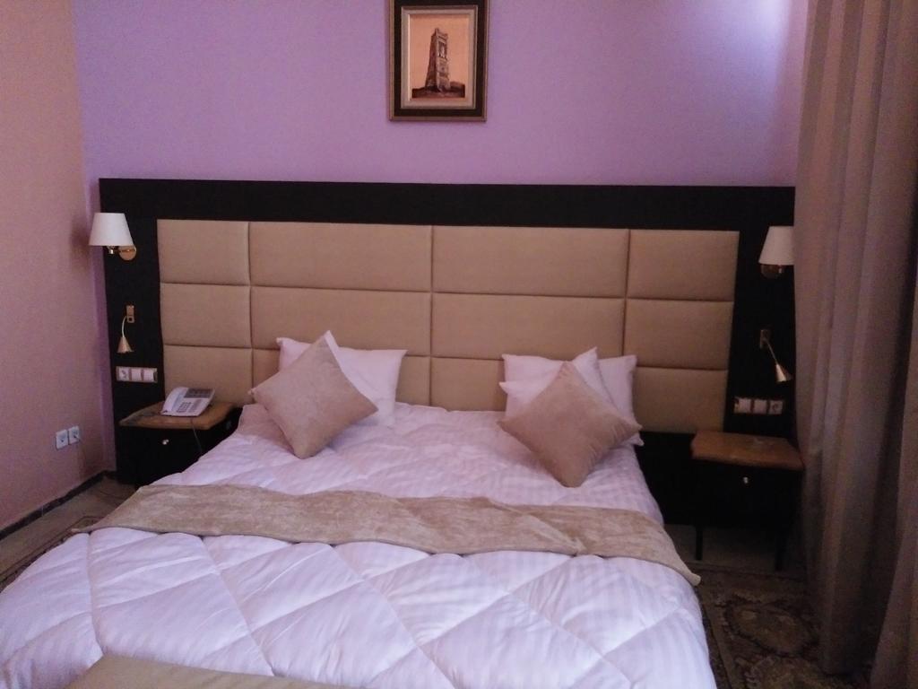 Hotel Les Zianides Tlemcen Extérieur photo